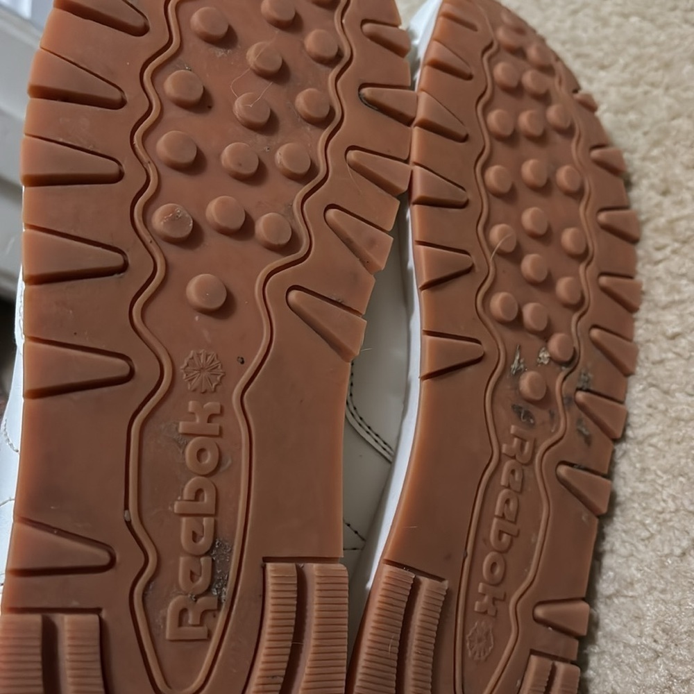 Reebok shoes - Picture 4 of 7